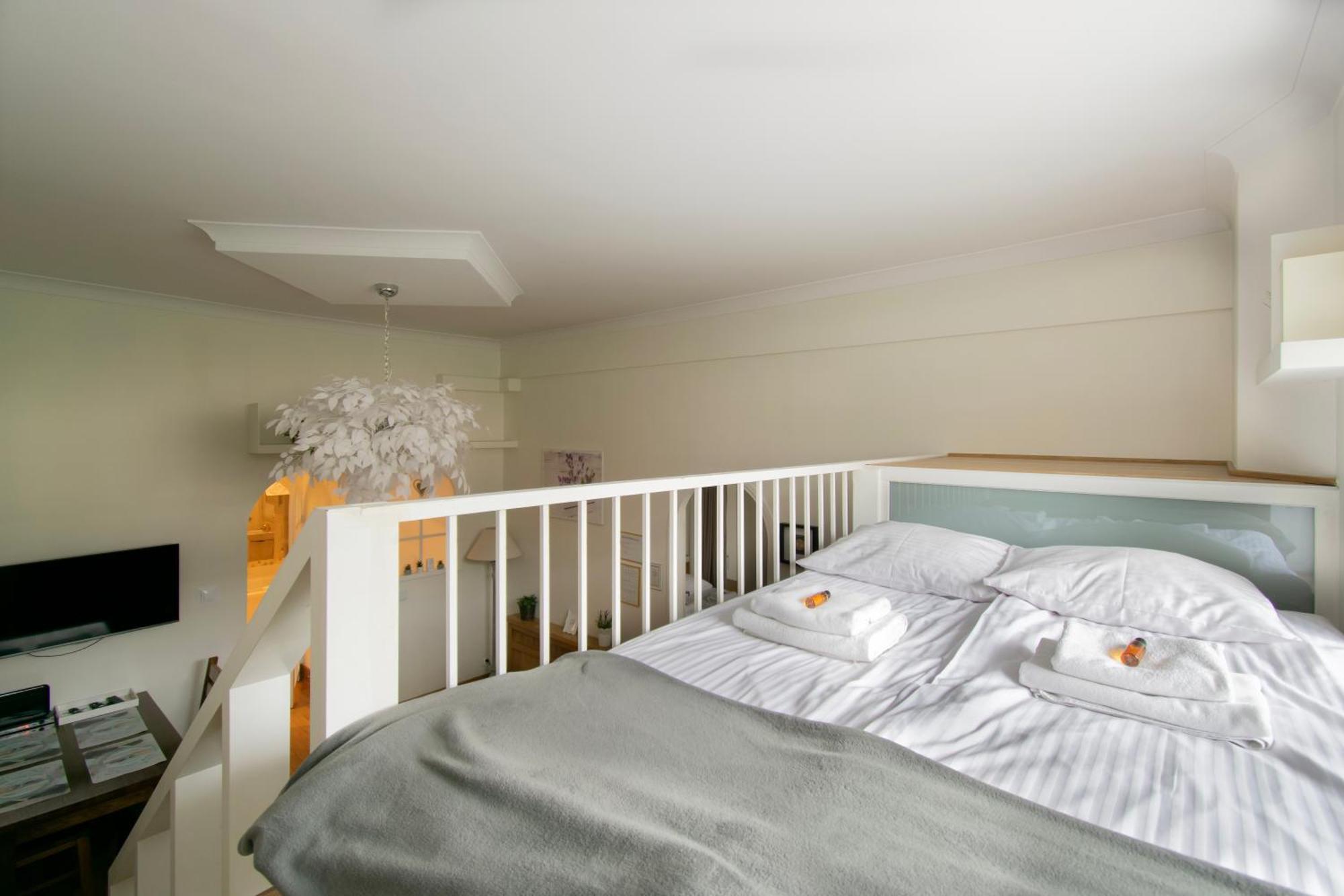 Stylish 2 Bedroom Apartment Morsztynowska Street クラクフ エクステリア 写真